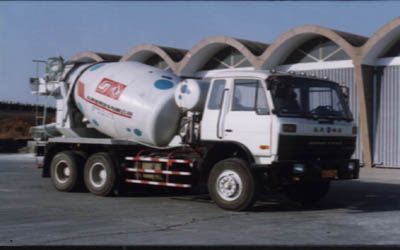 Dongfeng  EQ5242GJB Concrete mixing transport vehicle