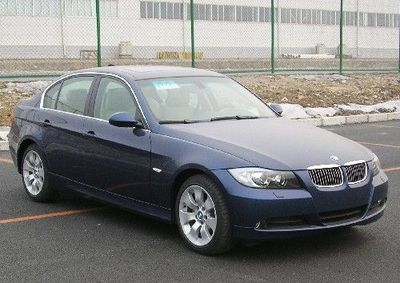 BMW BMW7250BDBMW325i Sedan