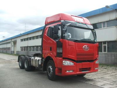 Jiefang Automobile CA4220P66K2T2E Flat head diesel semi-trailer tractor