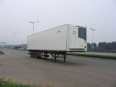 CIMC ZJV9400XLCSD Refrigerated transport semi-trailer