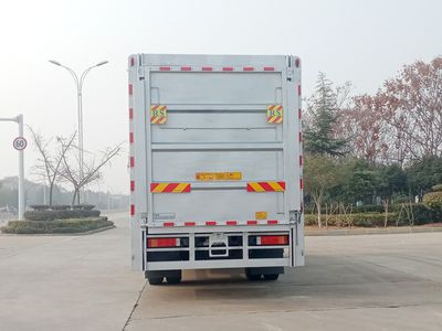 Chusheng  CSC5181CCQD6 Livestock and poultry transport vehicles