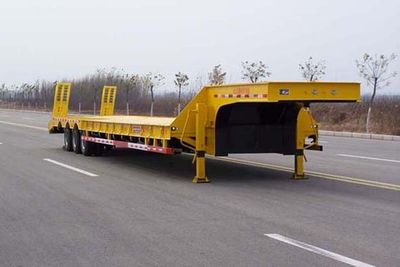 Lufeng  ST9395TD Low flatbed semi-trailer