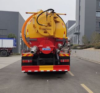 Cheng Li  CL5255GQWZ6CC Cleaning the suction truck