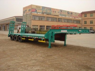 Chuanteng  HBS9300TDP Low flatbed transport semi-trailer