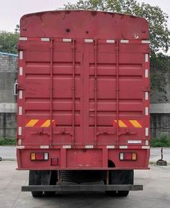 Chenglong  LZ5166CCYM3AB Grate type transport vehicle