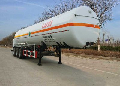 Luxi  LXZ9402GDY Low temperature liquid transport semi-trailer