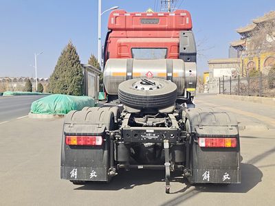 Jiefang Automobile CA4250P66M25T1E6Z Semi trailer tractor for dangerous goods transportation