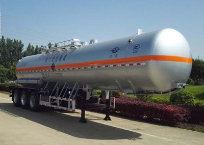 Hongtu  HT9404GHY Chemical liquid transportation semi-trailer