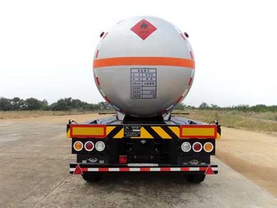 Hongtu  HT9404GHY Chemical liquid transportation semi-trailer