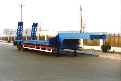 Laoan LR9361TDLow flatbed semi-trailer