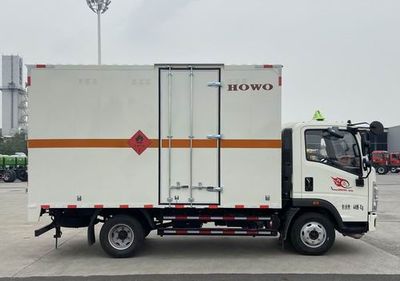 Haowo  ZZ5047XRQH3315F145 Flammable gas box transport vehicle