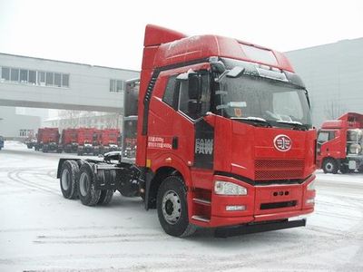 Jiefang Automobile CA4250P66T1A3E22M4 Flat head liquefied natural gas semi-trailer tractor