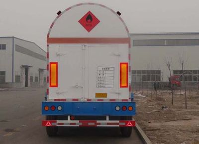 Changhua  HCH9402GDYA Low temperature liquid transport semi-trailer