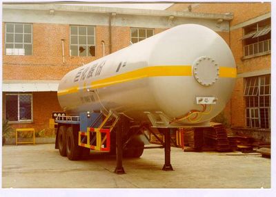 Hongtu HT9280GYQSemi trailer for liquefied gas transportation