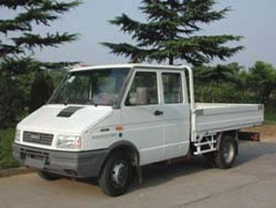 IvecoNJ1047LGSABIveco double row cargo truck