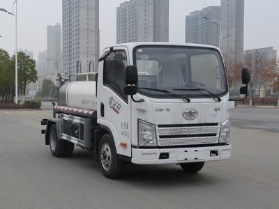 New Dongri  YZR5040GSSCA6 Sprinkler truck