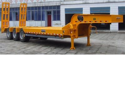 Huilian Automobile HLC9390TDP Low flatbed semi-trailer