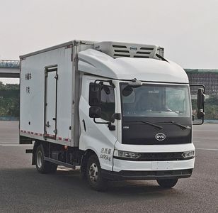 BYD BYD5040XLCHEV1Plug-in extended range hybrid refrigerated vehicle