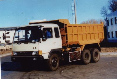 Jiezhi Jiepai Automobile HD3235P1K2 Dump truck