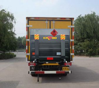 Chunxing  ZZT5070XRY5 Flammable liquid box transport vehicle