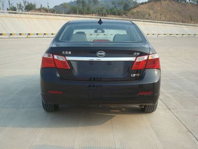 BYD  QCJ7151ET1 Sedan