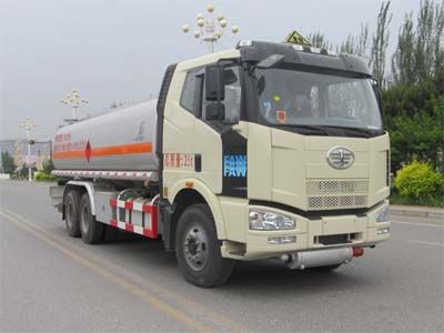 Luping Machinery LPC5257GYYC3 Oil tanker