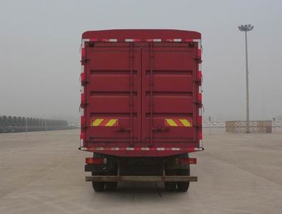 Haowo  ZZ5167CCYM501GE1L Grate type transport vehicle