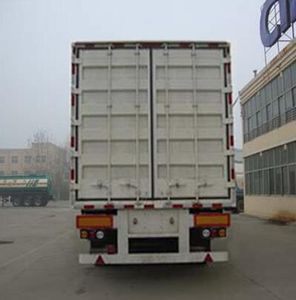 Liangshan Dongyue  CSQ9380XXYA Box transport semi-trailer