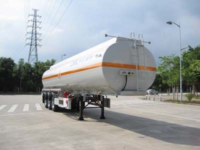 CIMC ZJV9400GYYSZ Oil transport semi-trailer