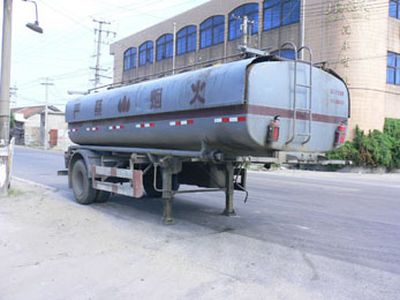 Huguang brand automobiles HG9150GHY Chemical liquid transportation semi-trailer