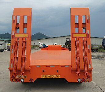 Xinhua Chi  THD9401TDP Low flatbed semi-trailer